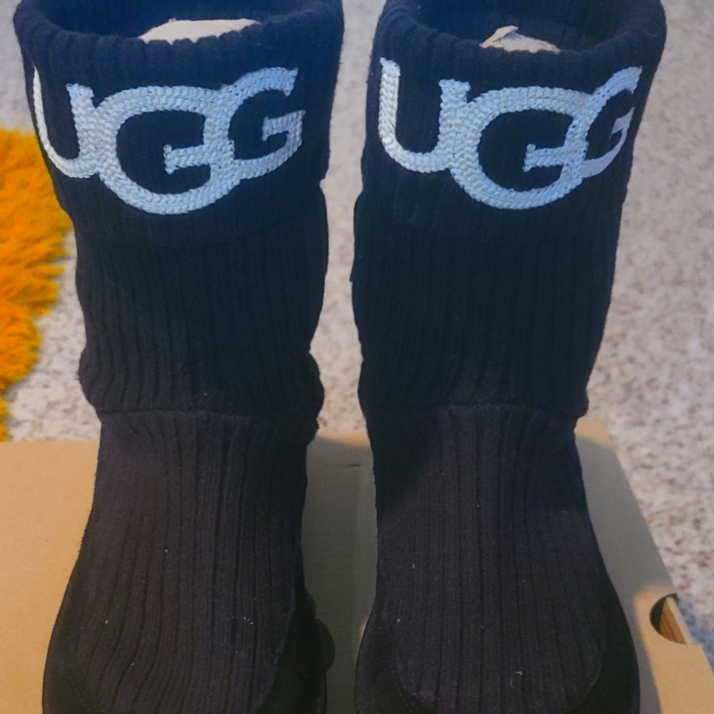 Ugg Knit boots black